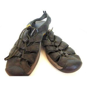 Keen Charcoal Gray Trail Sandals Mens SZ 7/ Womens Size 9 Closed toes good cond.